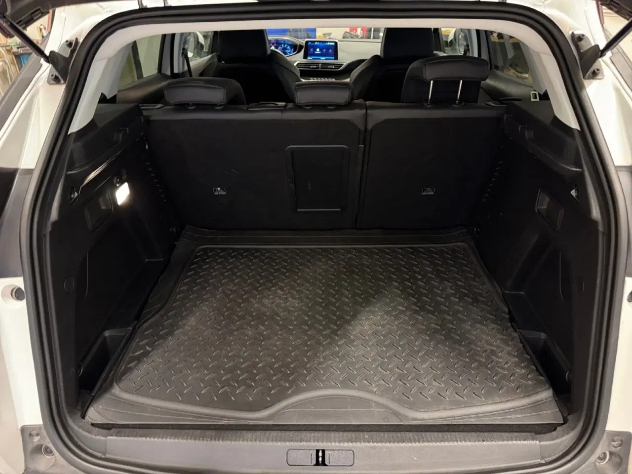 Billede 17 - Peugeot 3008 1,6 BlueHDi 120 Allure