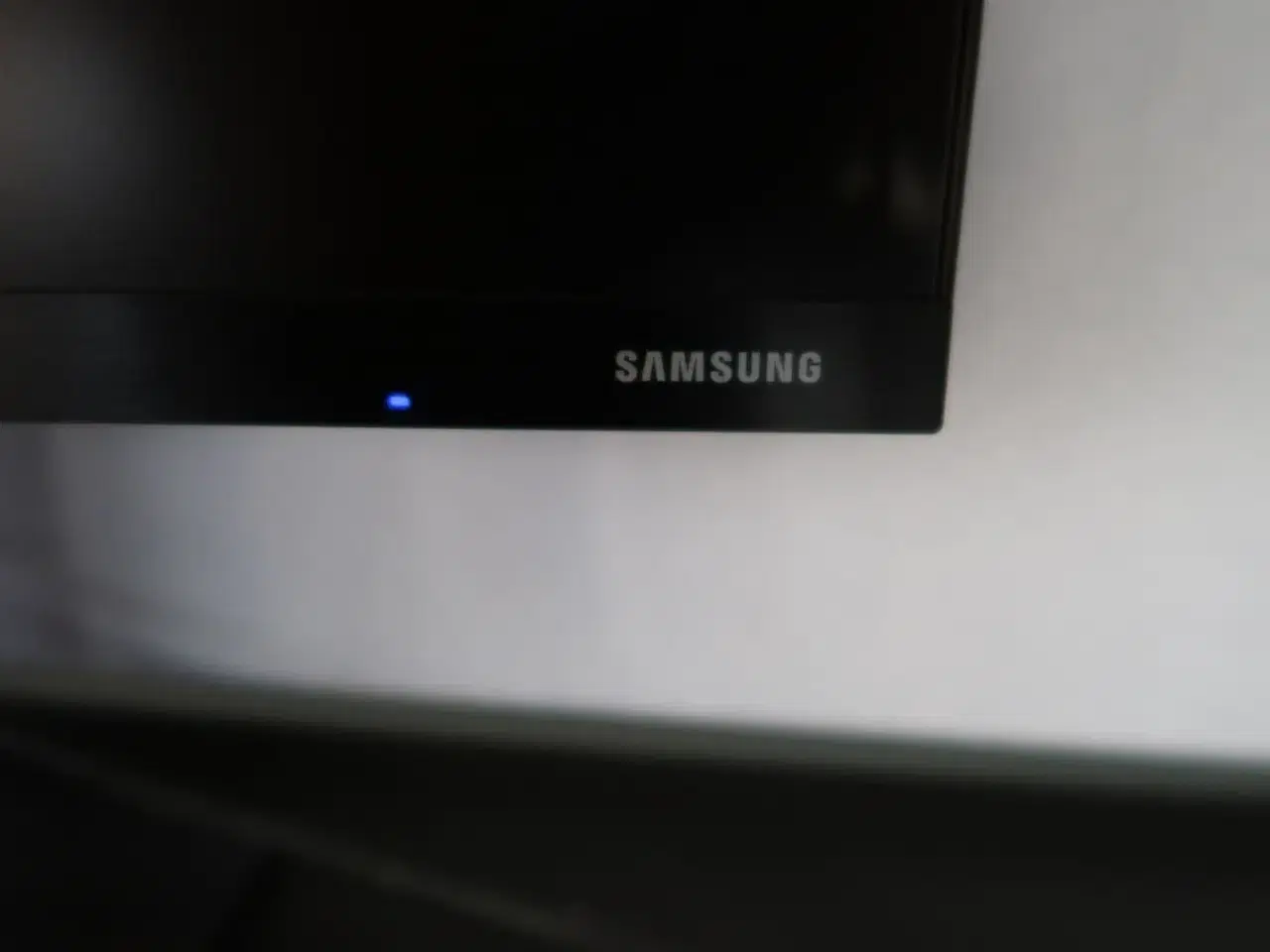 Billede 2 - Computerskærm SAMSUNG F24T45GFGR