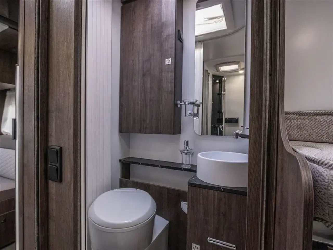 Billede 22 - 2026 - Benimar Tessoro 468