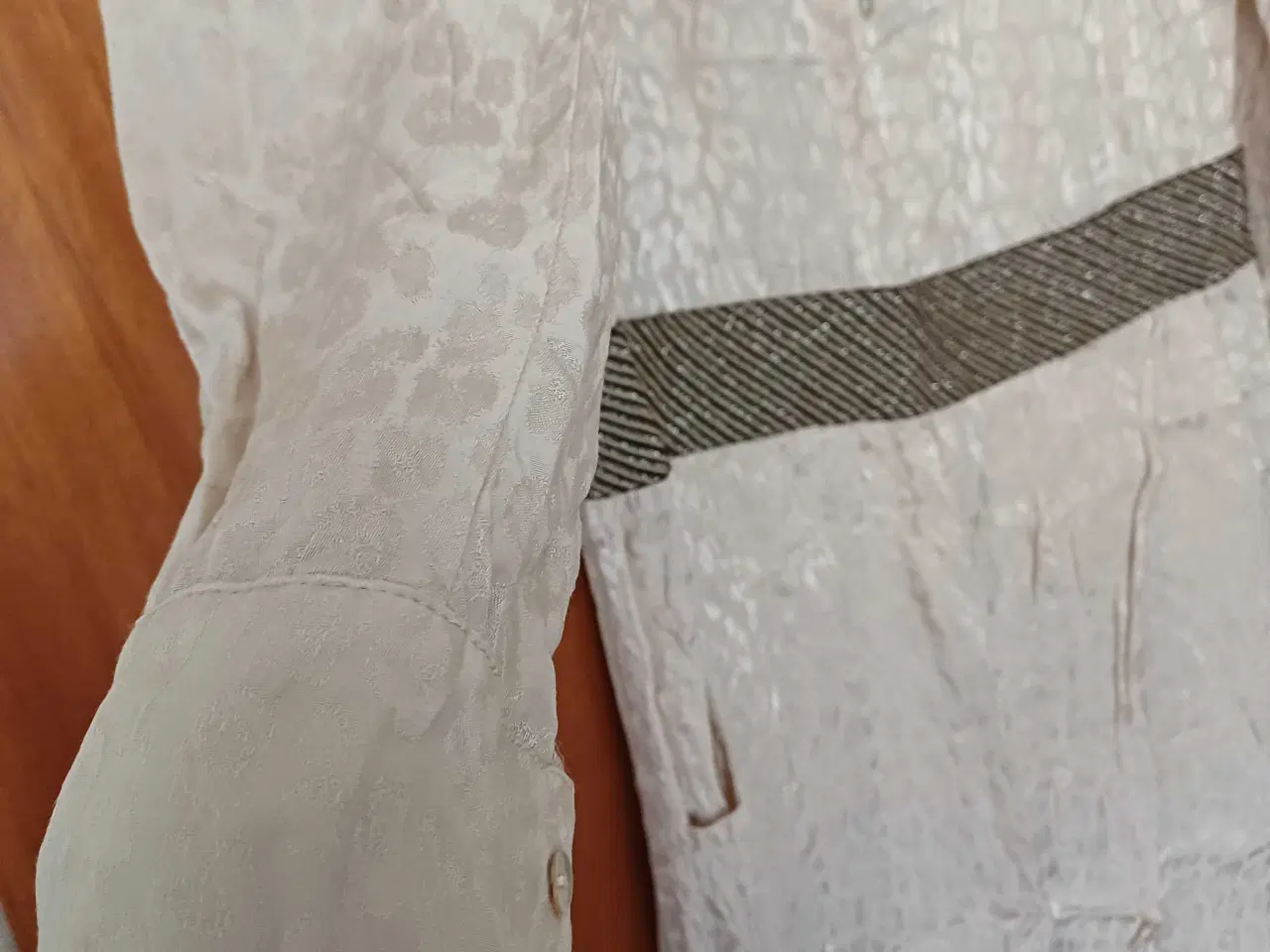 Billede 3 - Let kjole fra gustav 