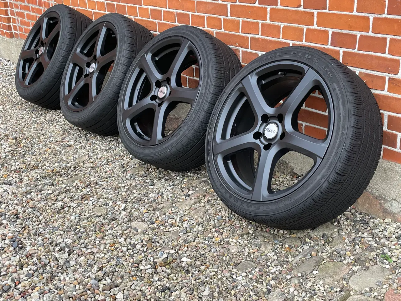 Billede 2 - Alufælge 225/40/ R18 5x112 vinterdæk 90% mønster