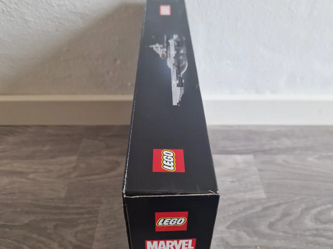 Billede 4 - Lego Marvel, 76295 The Avengers Helicarrier