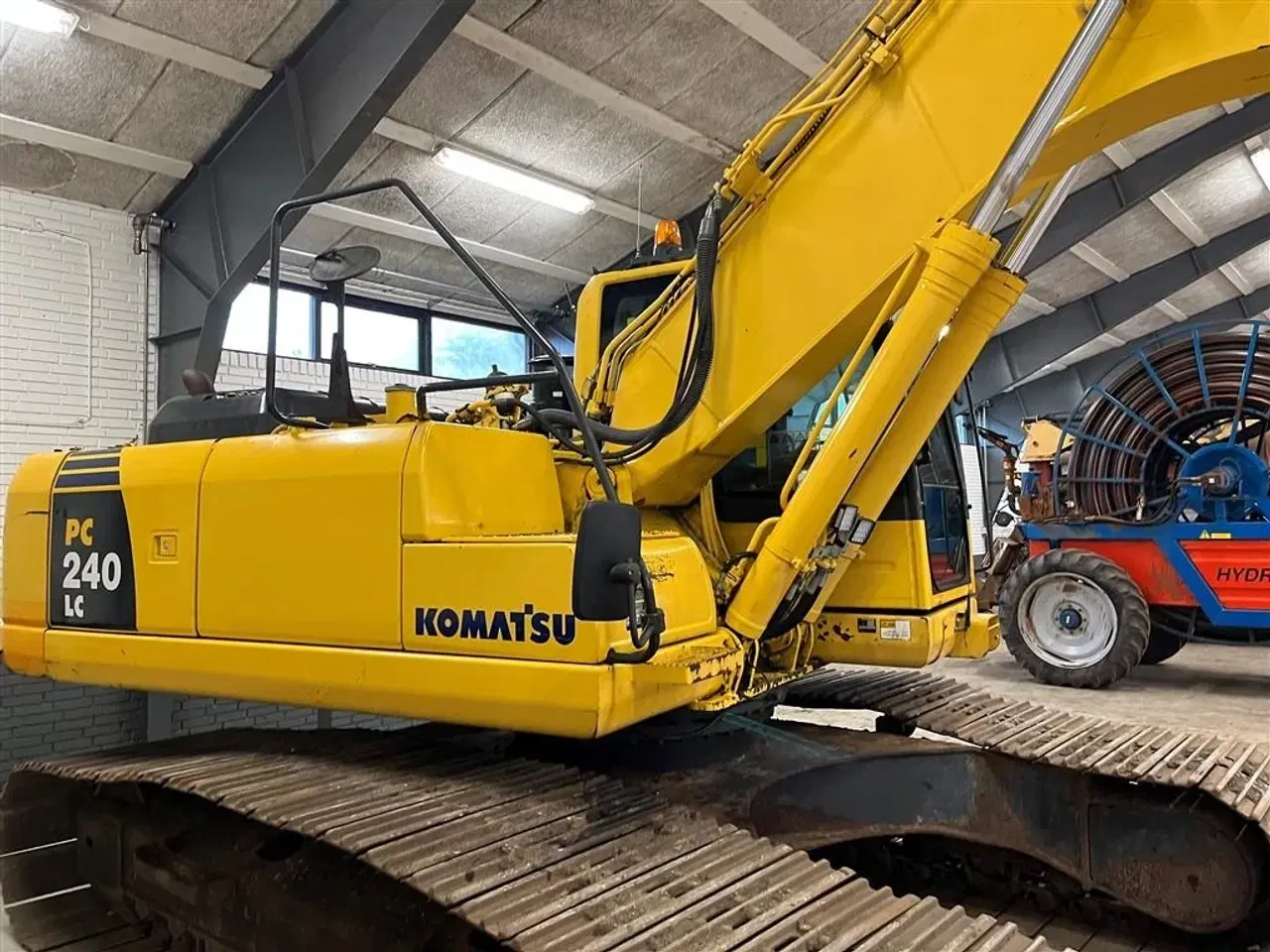 Billede 3 - Komatsu PC240 LC-8 1000 timer. siden ny undervogn