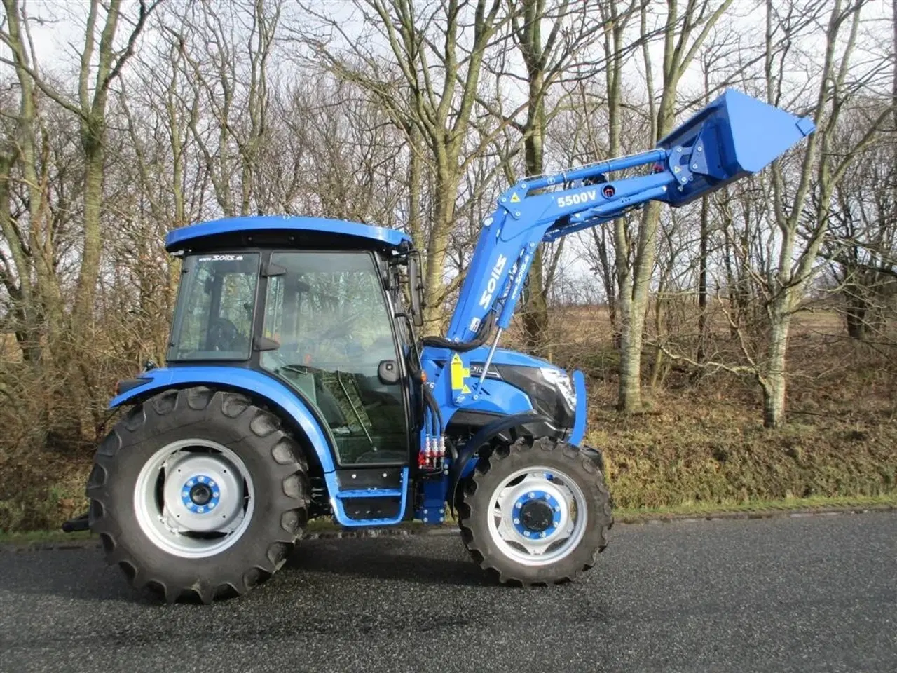 Billede 10 - Solis 60 med frontlæsser