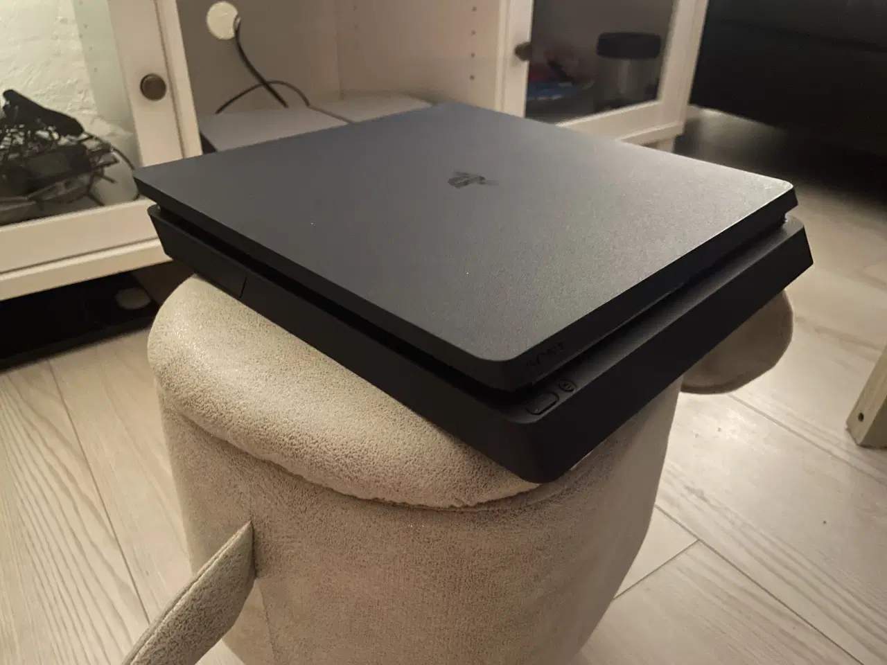 Billede 3 - Playstation4 Slim 500 GB med 1 controller + 2 spil