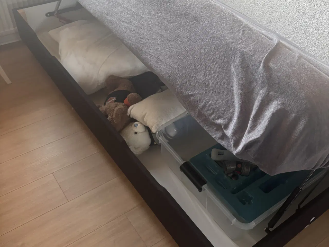 Billede 9 - Enkelt seng