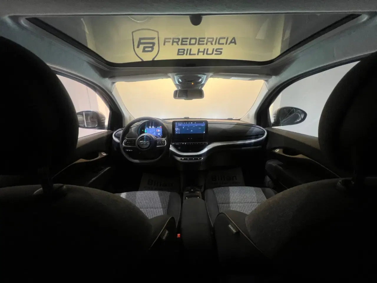 Billede 9 - Fiat 500e 42 Icon Sky