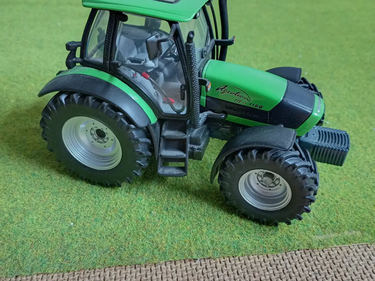 Billede 4 - Universal Hobbies Deutz Fahr