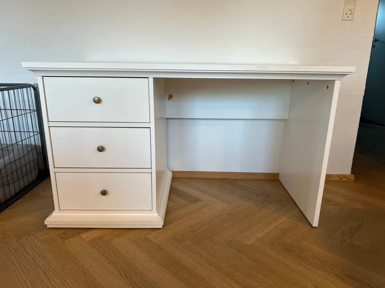 Billede 1 - Skrivebord m/skuffer, hvid