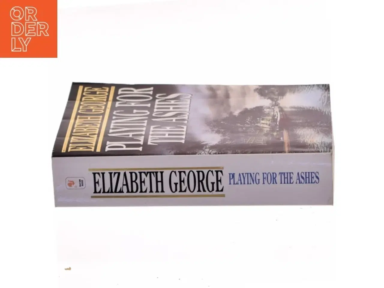 Billede 2 - Playing for the ashes af Elizabeth George (Bog)