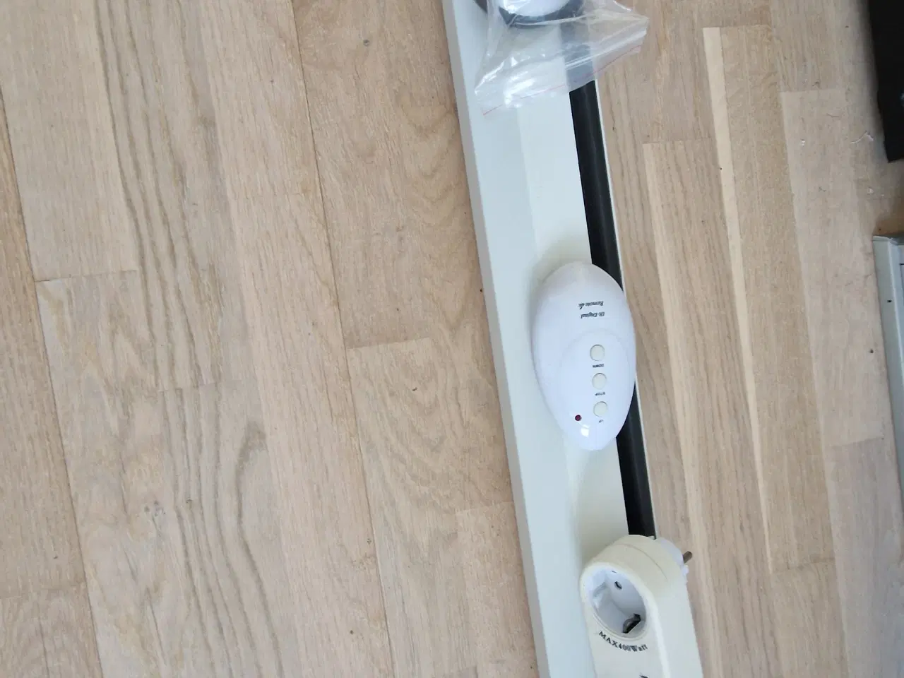 Billede 3 - Lærred projektor 100", 16:9 motor