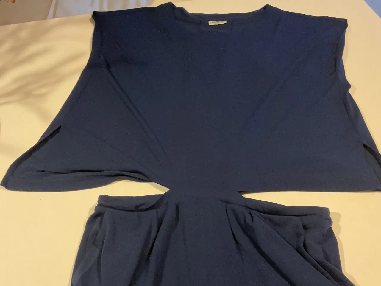 Billede 3 - By Malene Birger blå buksedragt størrelse L