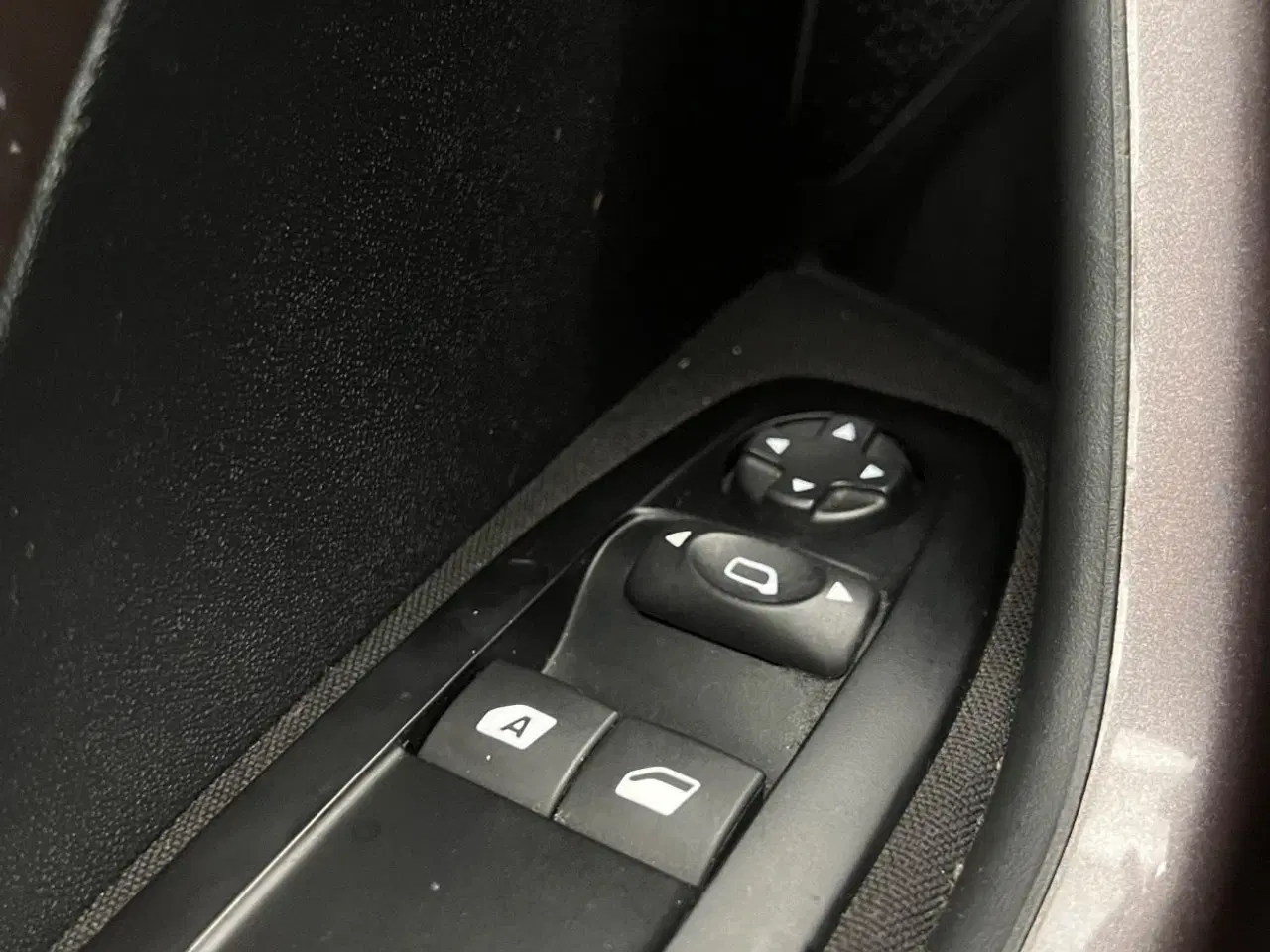 Billede 15 - Peugeot 2008 1,2 VTi 82 Active