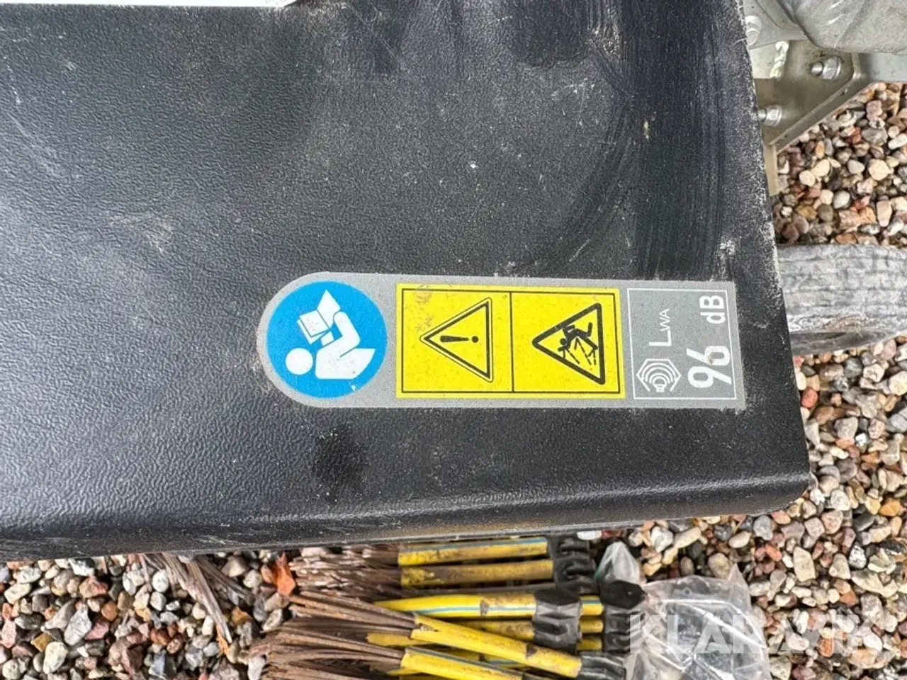 Billede 6 - Ukrudtsbørste Kwern Greenbuster Pro 3