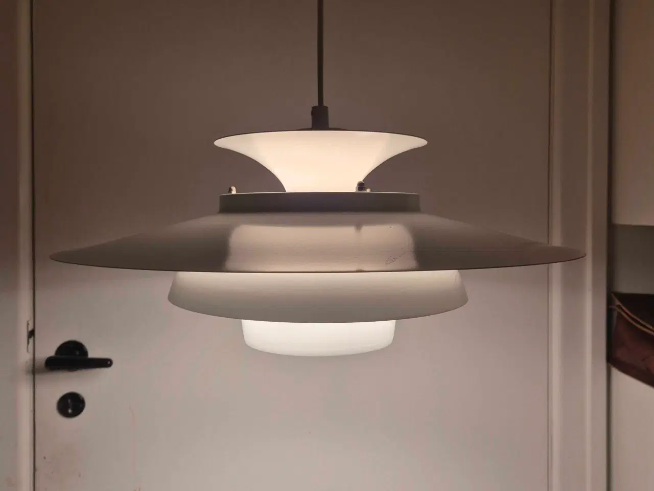 Billede 1 - Stor og smuk flerskærmspendel 