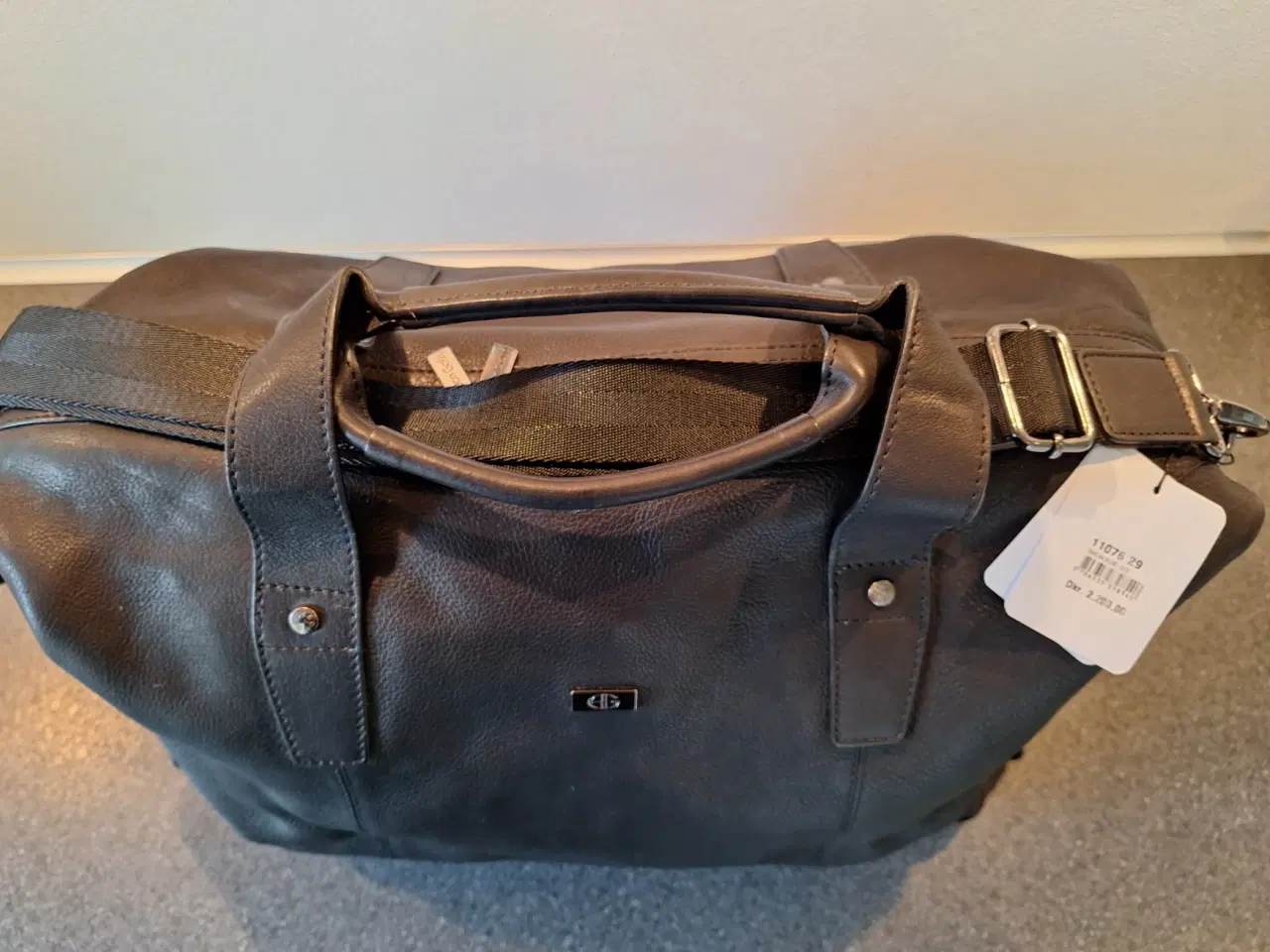 Billede 1 - Dame rejsetaske med skulderstrop