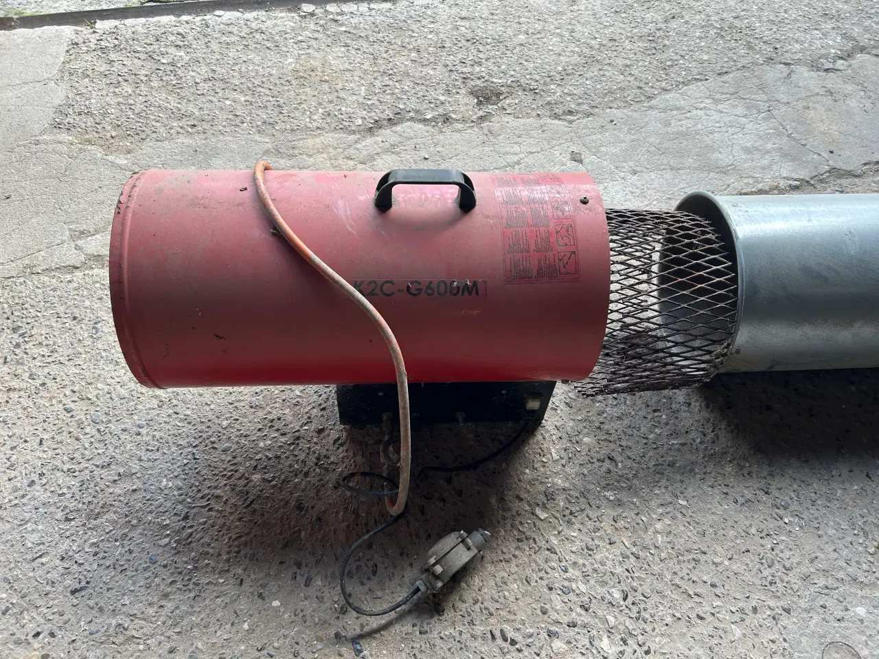 Billede 1 - Gasovn med rør til tørreri 