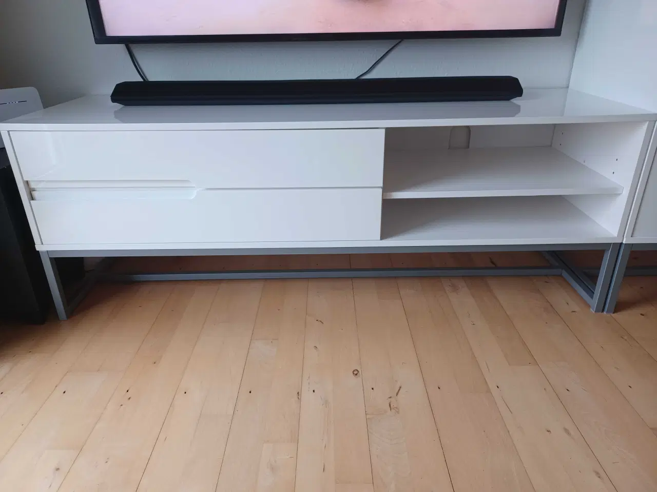 Billede 1 - Tv-bord