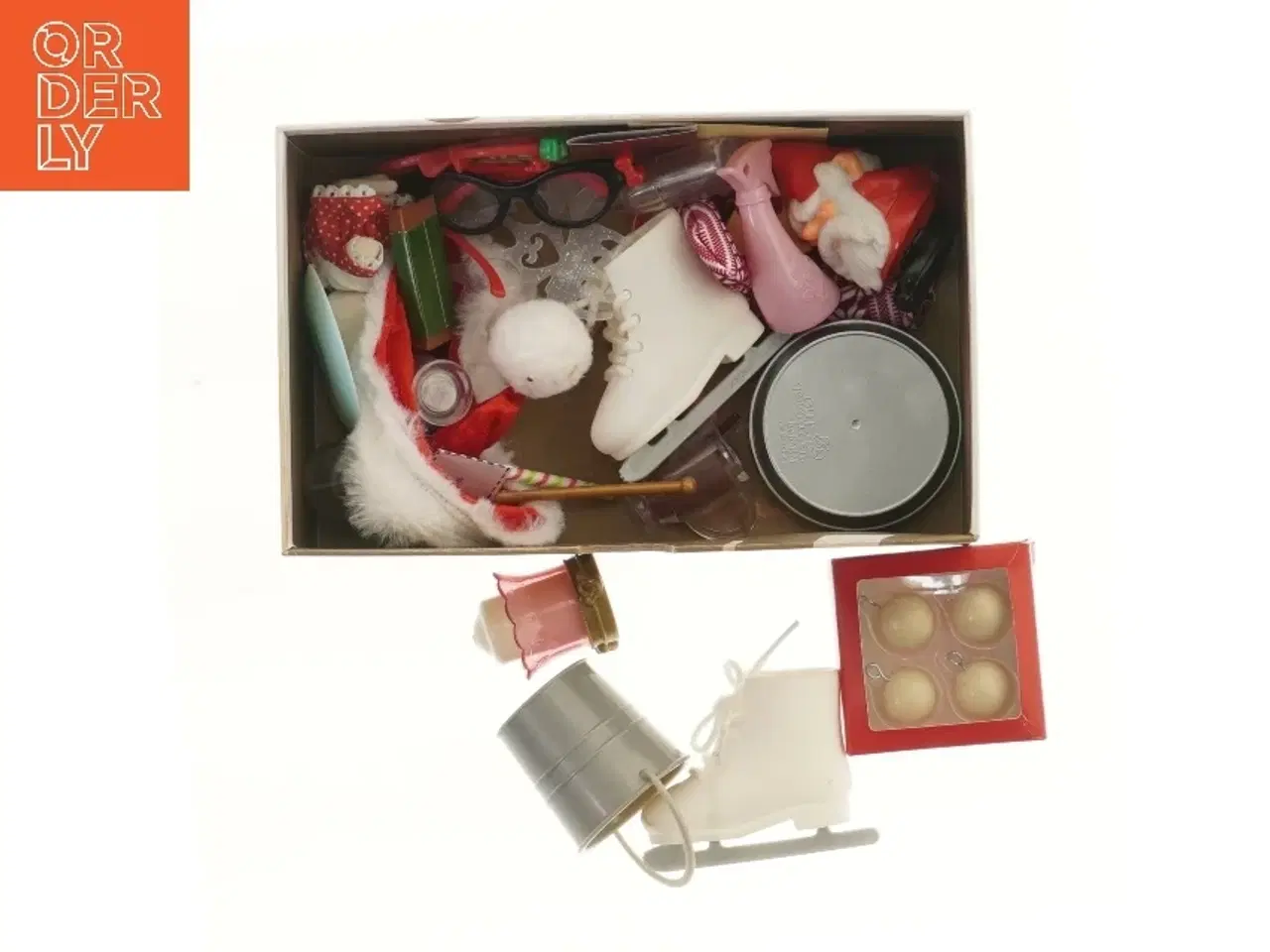 Billede 2 - Udklædning til Our Generation dukke(str. 32,5x14,5 cm)