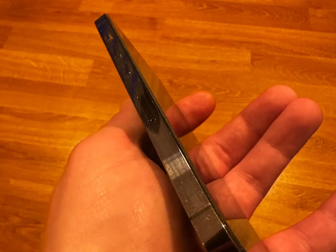 Billede 9 - iPhone 14 Pro 256 GB bagsiden defekt 