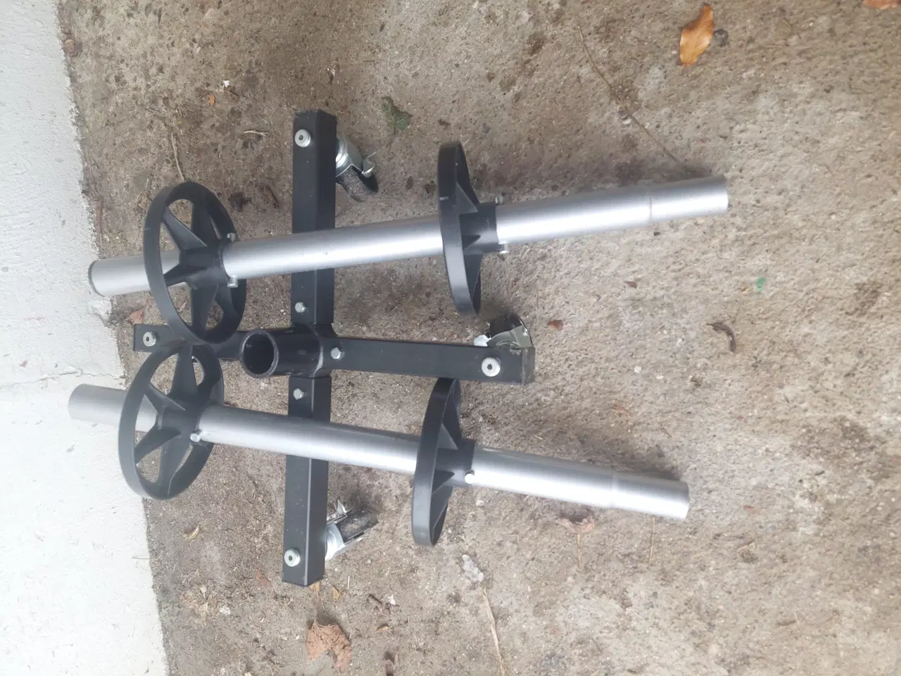 Billede 1 - Dækhotel / stativ, på hjul.