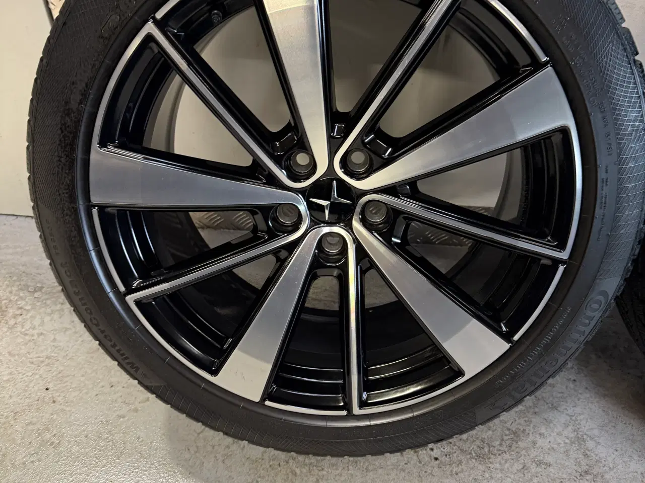 Billede 3 - Originale 19” polestar 2 fælge med vinterdæk
