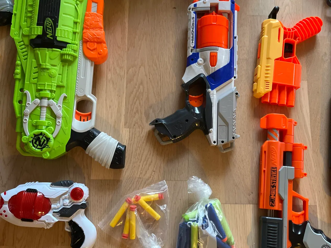 Billede 3 - Nerfguns, skydeskive m.v.