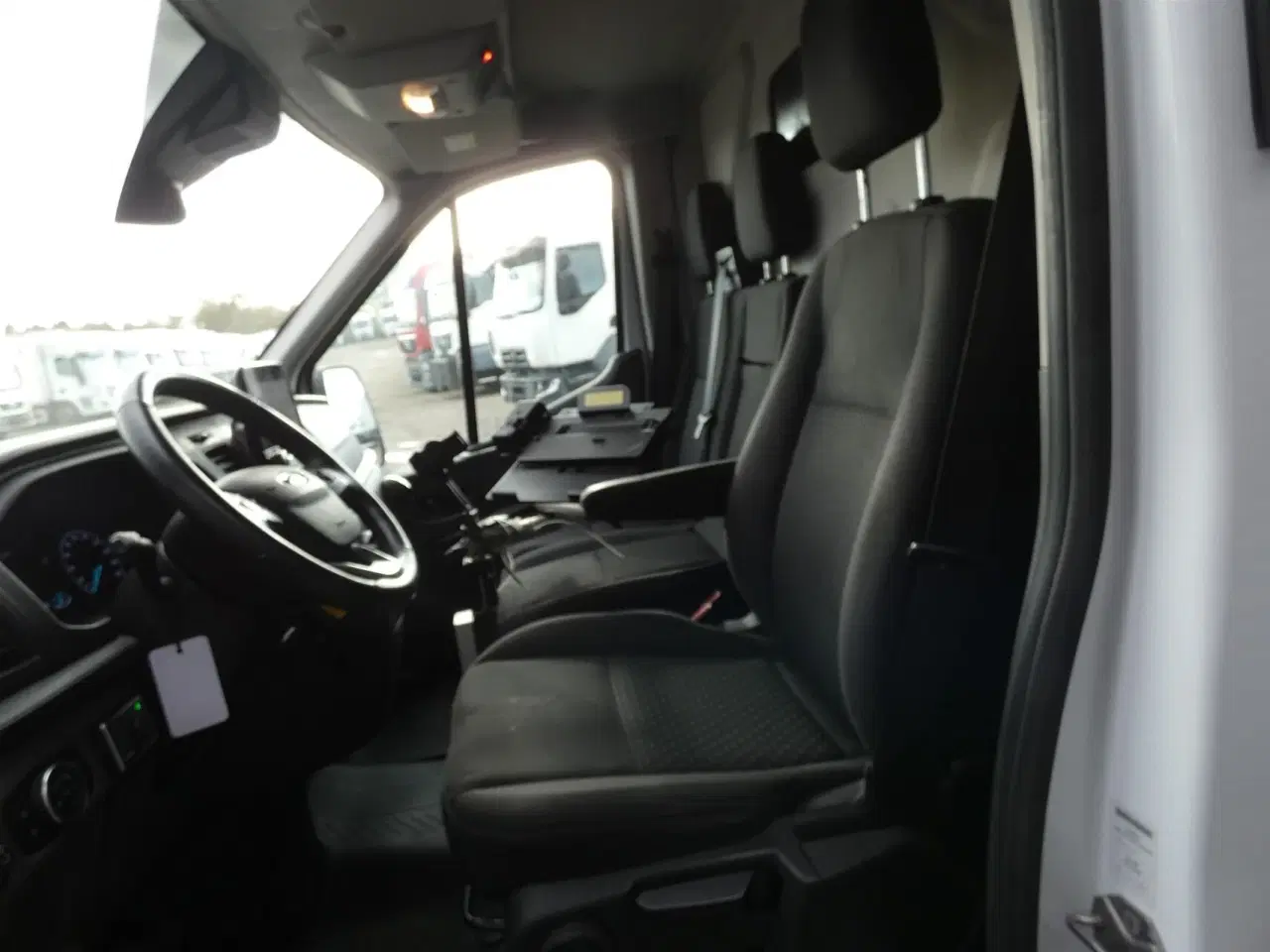 Billede 7 - Ford Transit 350 L2H2 2,0 TDCi Trend VÆRKSTEDSBIL 130HK Van Man.