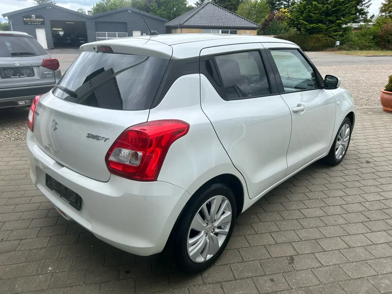 Billede 5 - Suzuki Swift 1,2 Dualjet Action AEB 90HK 5d