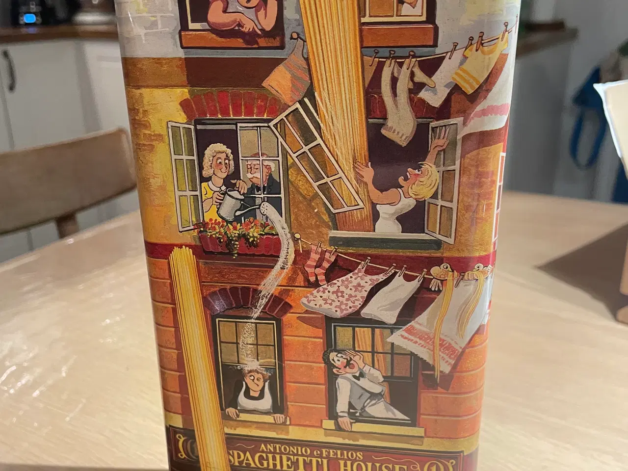 Billede 7 - Vintage Spaghetti House blikdåse.