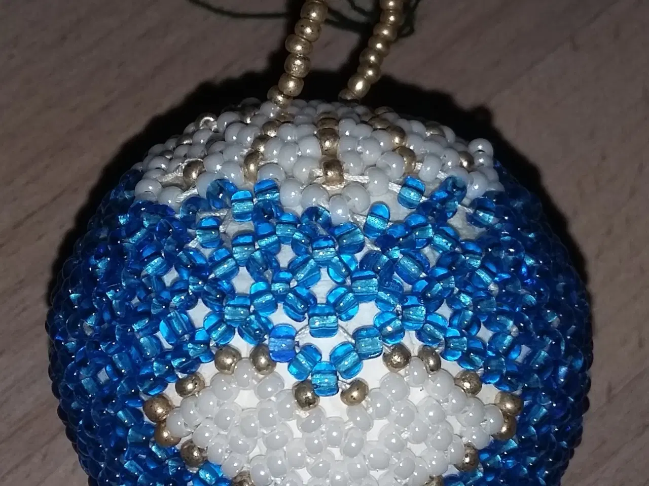 Billede 4 - JULEPYNT AF PERLER