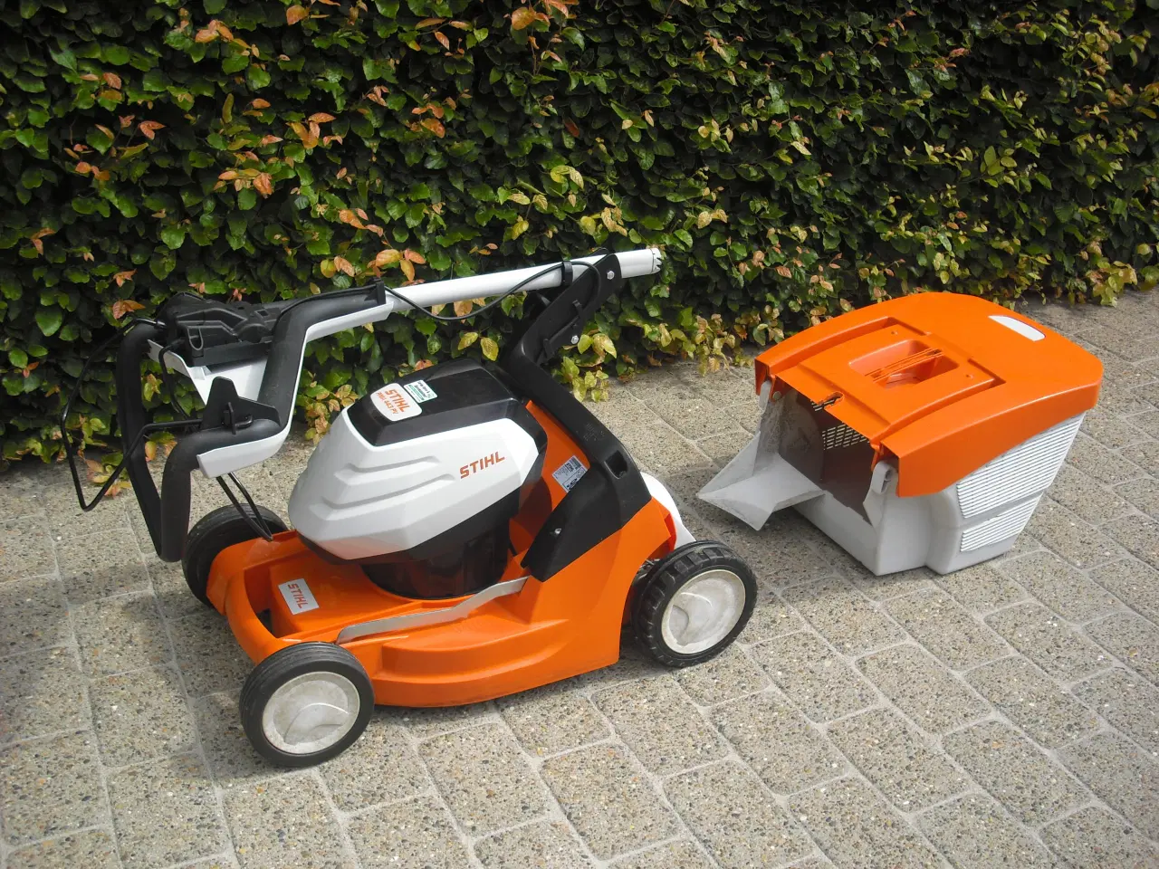Billede 2 - Stihl plæneklipper 