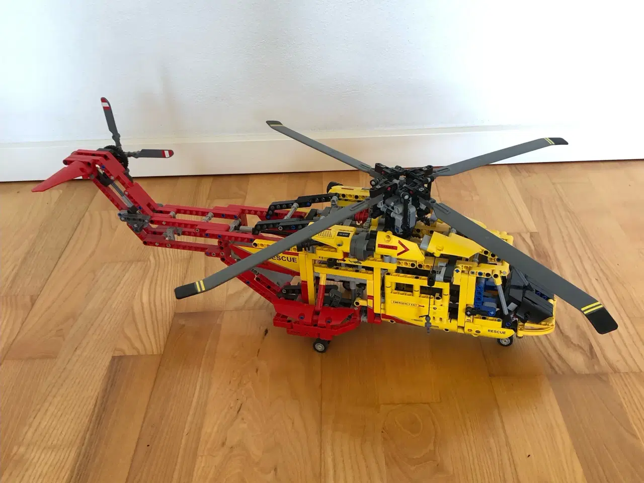 Billede 2 - Lego technic 9396 helikopter