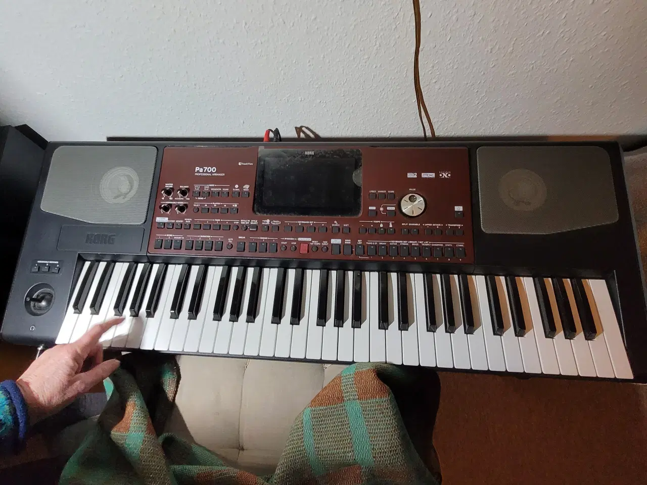 Billede 6 - Keyboard mærket korg pa 700 med stativ.