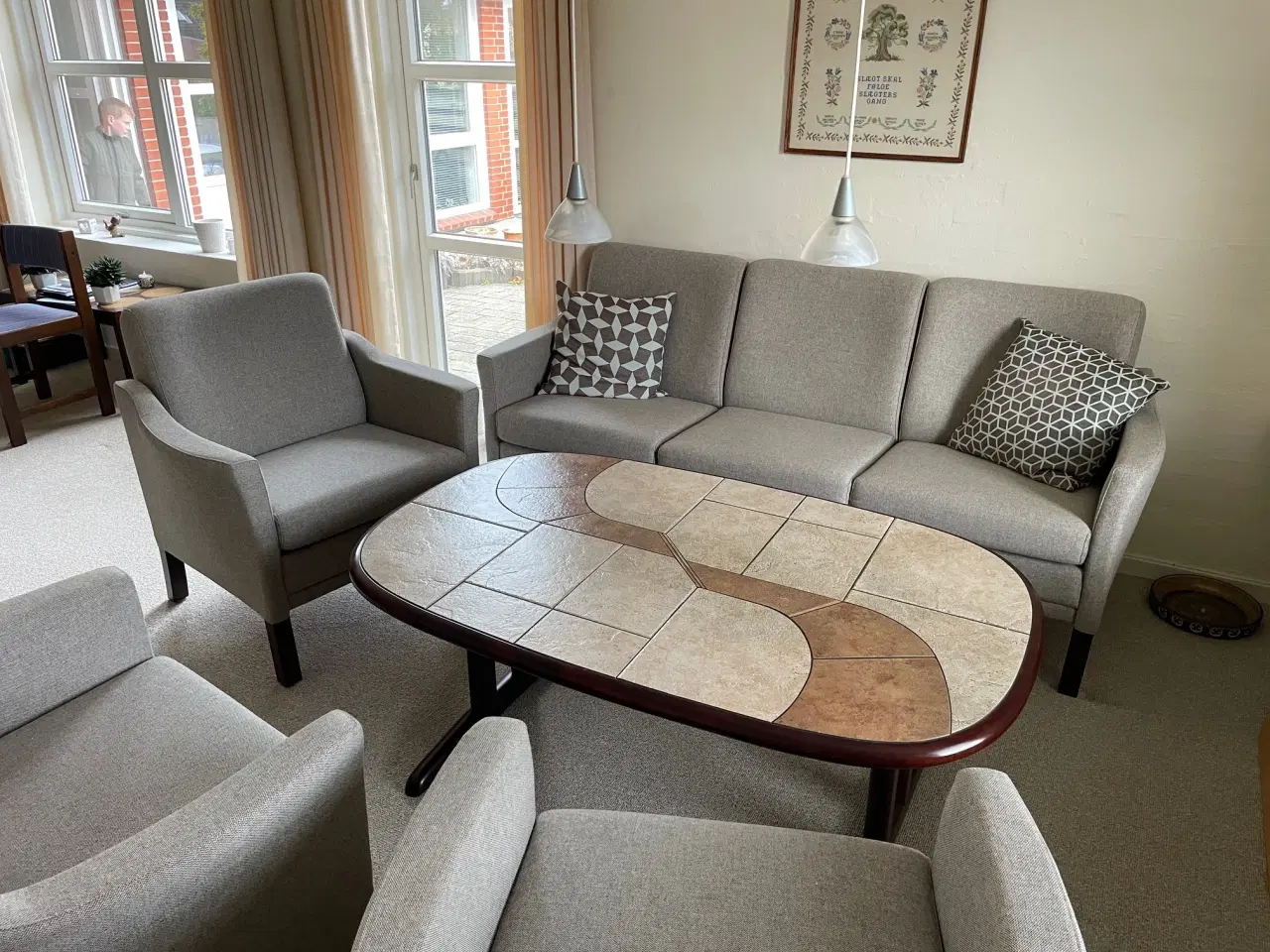 Billede 2 - sofagruppe med stole / bord