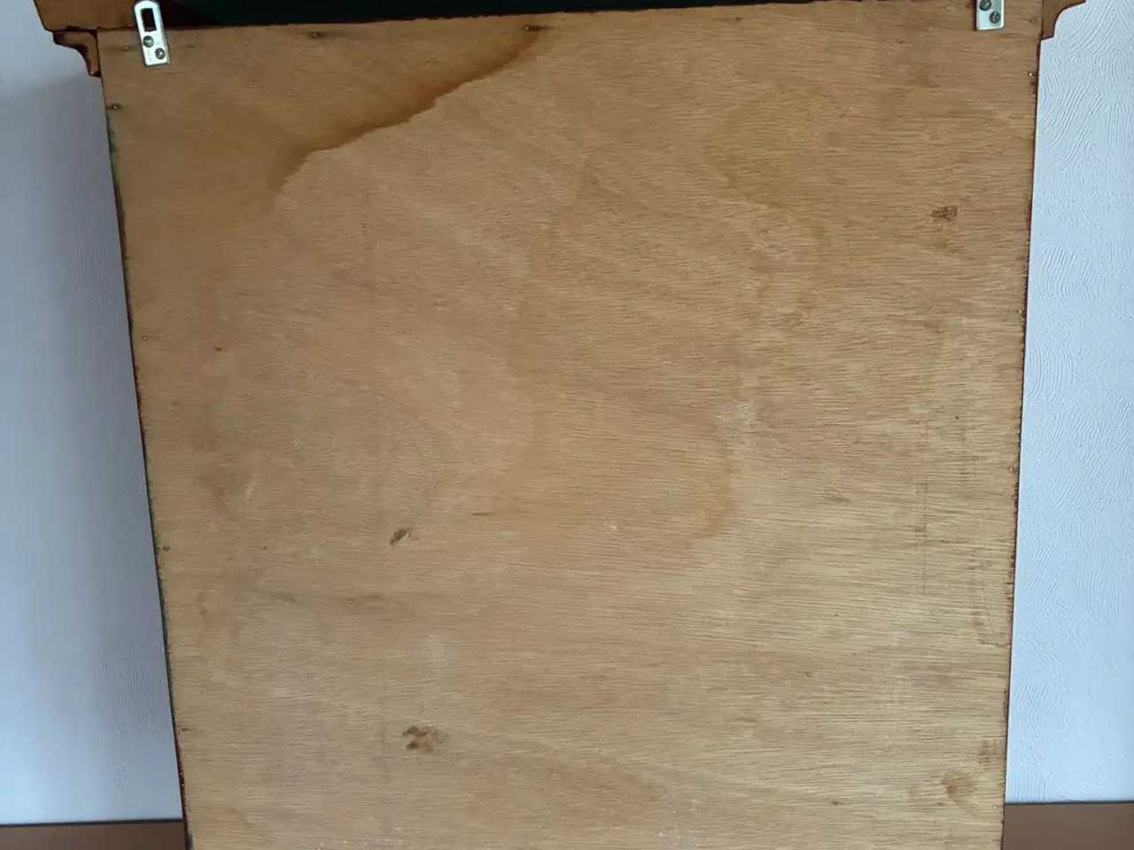 Billede 5 - Nydeligt ældre tobaksskab