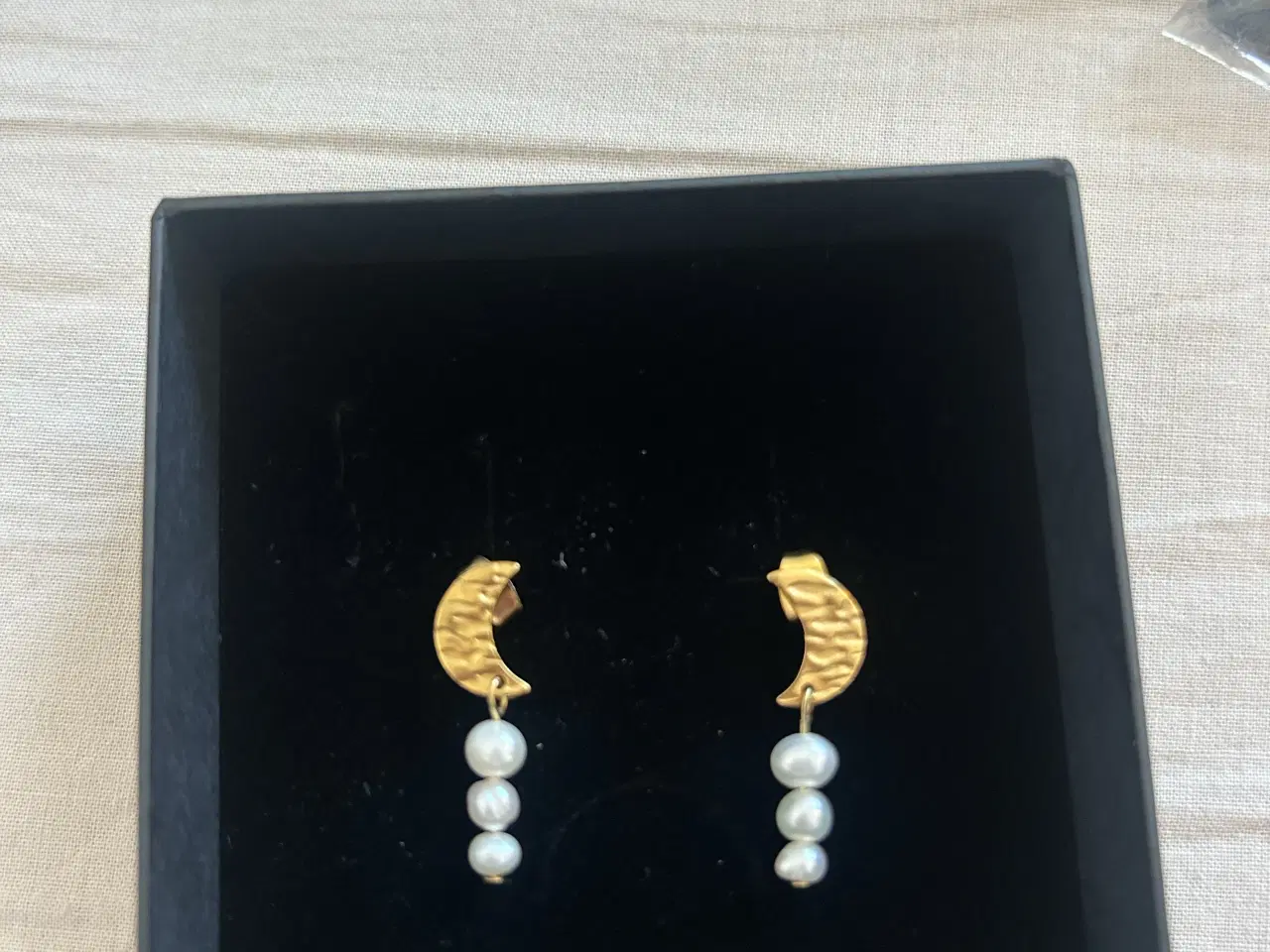 Billede 1 - Måneøreringe 