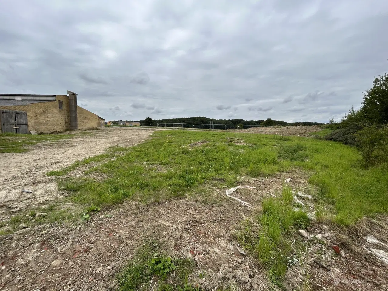 Billede 3 - Udenomsplads ved gammel teglværk