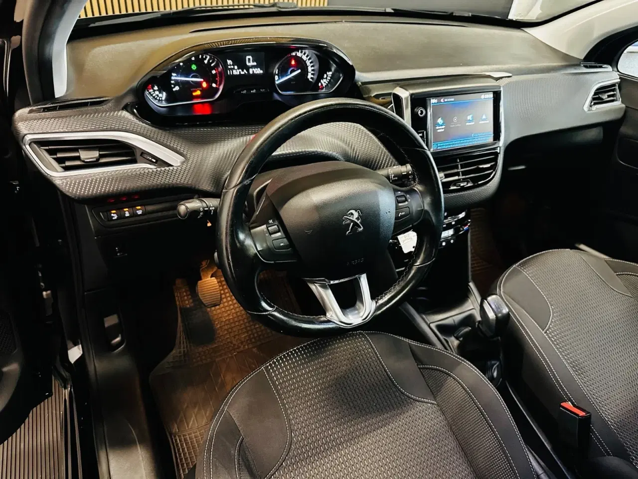 Billede 10 - Peugeot 208 1,6 BlueHDi 100 Desire Sky