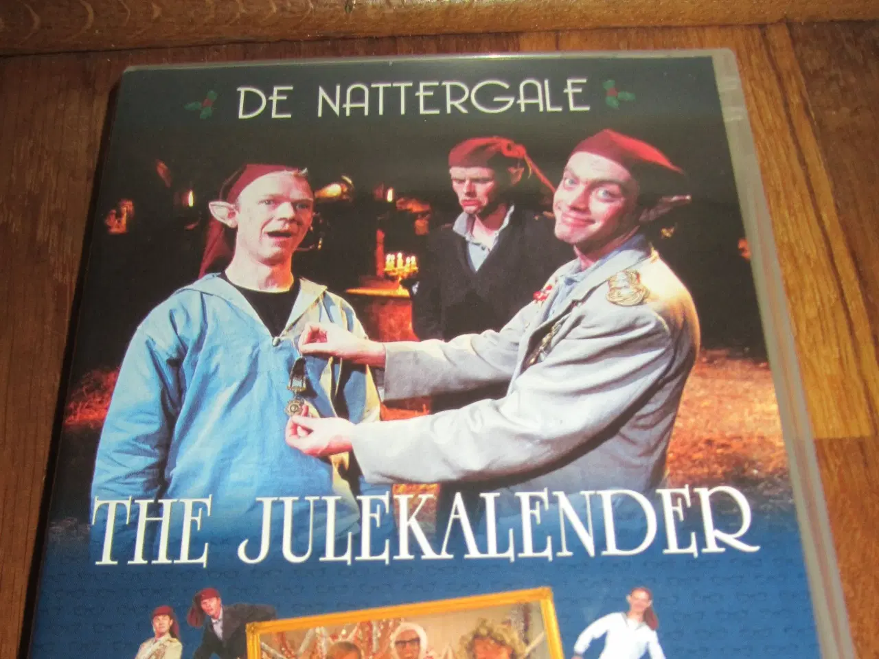 Billede 1 - De Nattergale. THE JULEKALENDER.