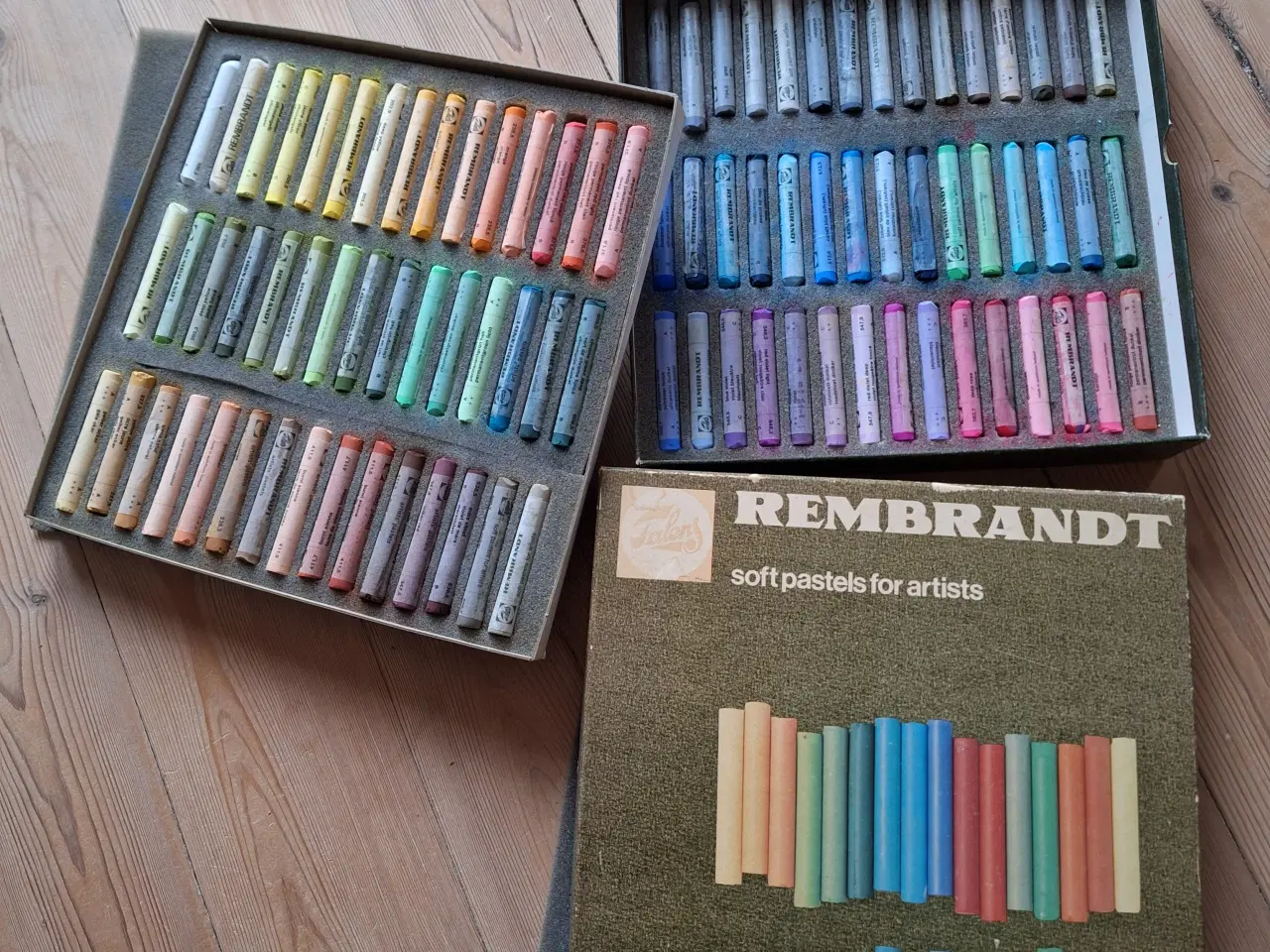 Billede 1 - Rembrandt pastelfarver 90 stk