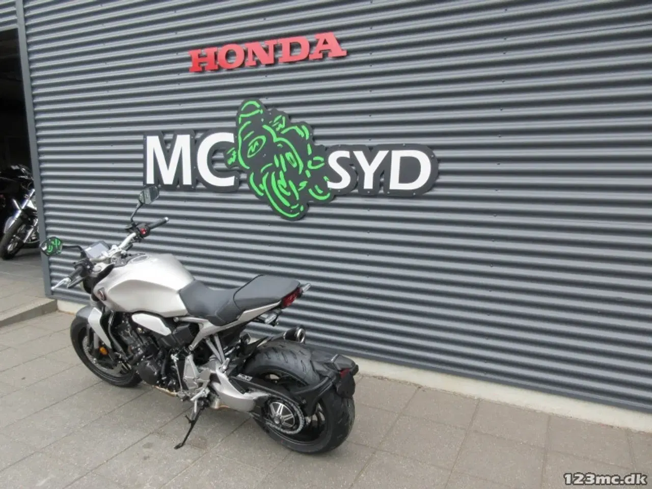 Billede 16 - Honda CB 1000 R MC-SYD BYTTER GERNE 5 ÅRS FABRIKS GARANTI