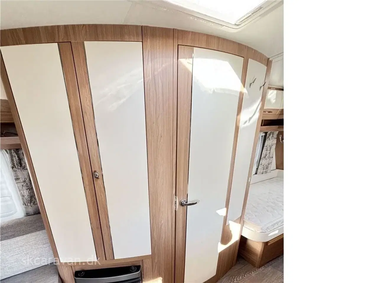 Billede 6 - 2020 - Hobby De Luxe 495 UL DK line   Pæn og velholdt campingvogn