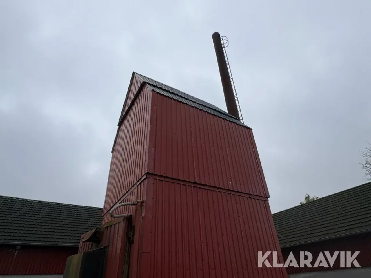 Billede 9 - Halmfyr med 2 skorstene