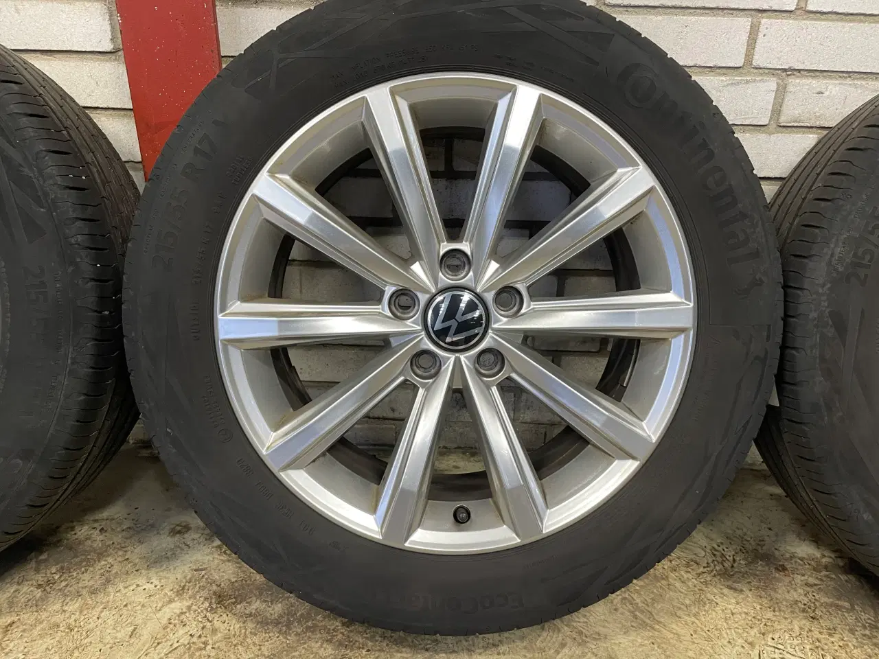 Billede 5 - 17 VW Passat 215/55r17 Ref.201 sommer