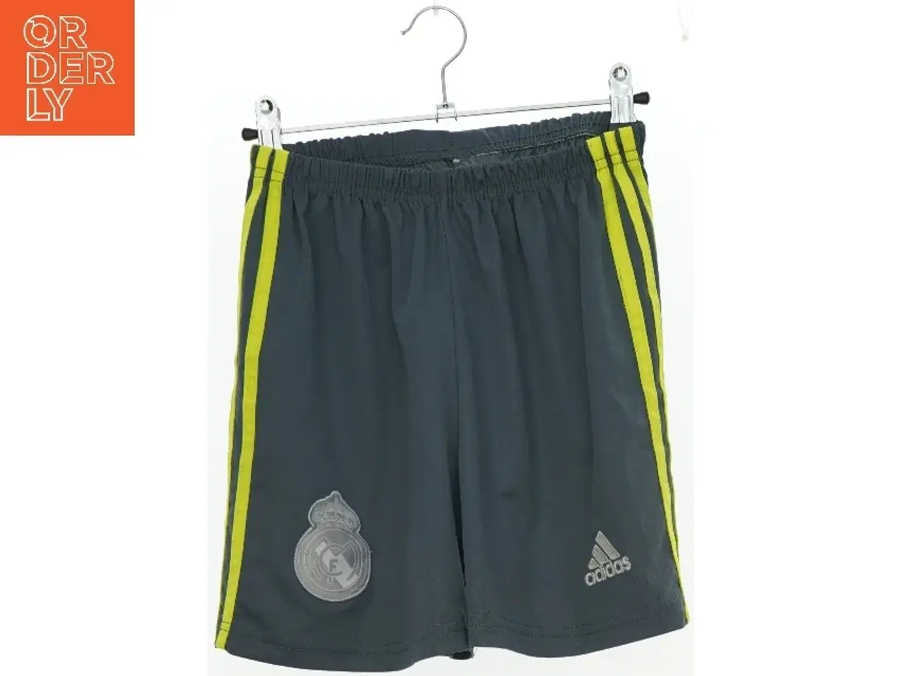 Billede 2 - Shorts fra Adidas (str. 176 cm)