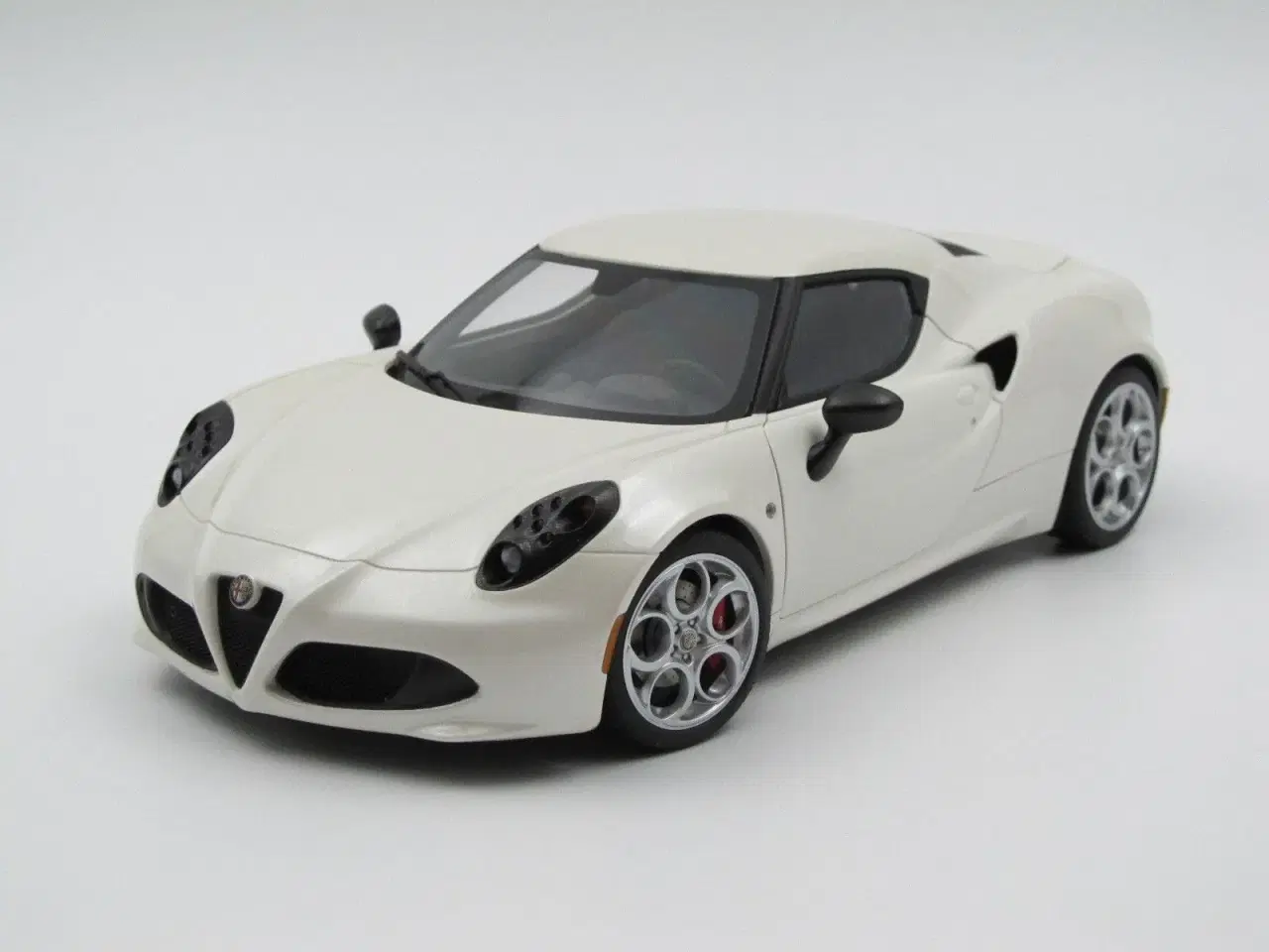 Billede 1 - 2013 Alfa Romeo 4C Coupe - AUTOart - 1:18