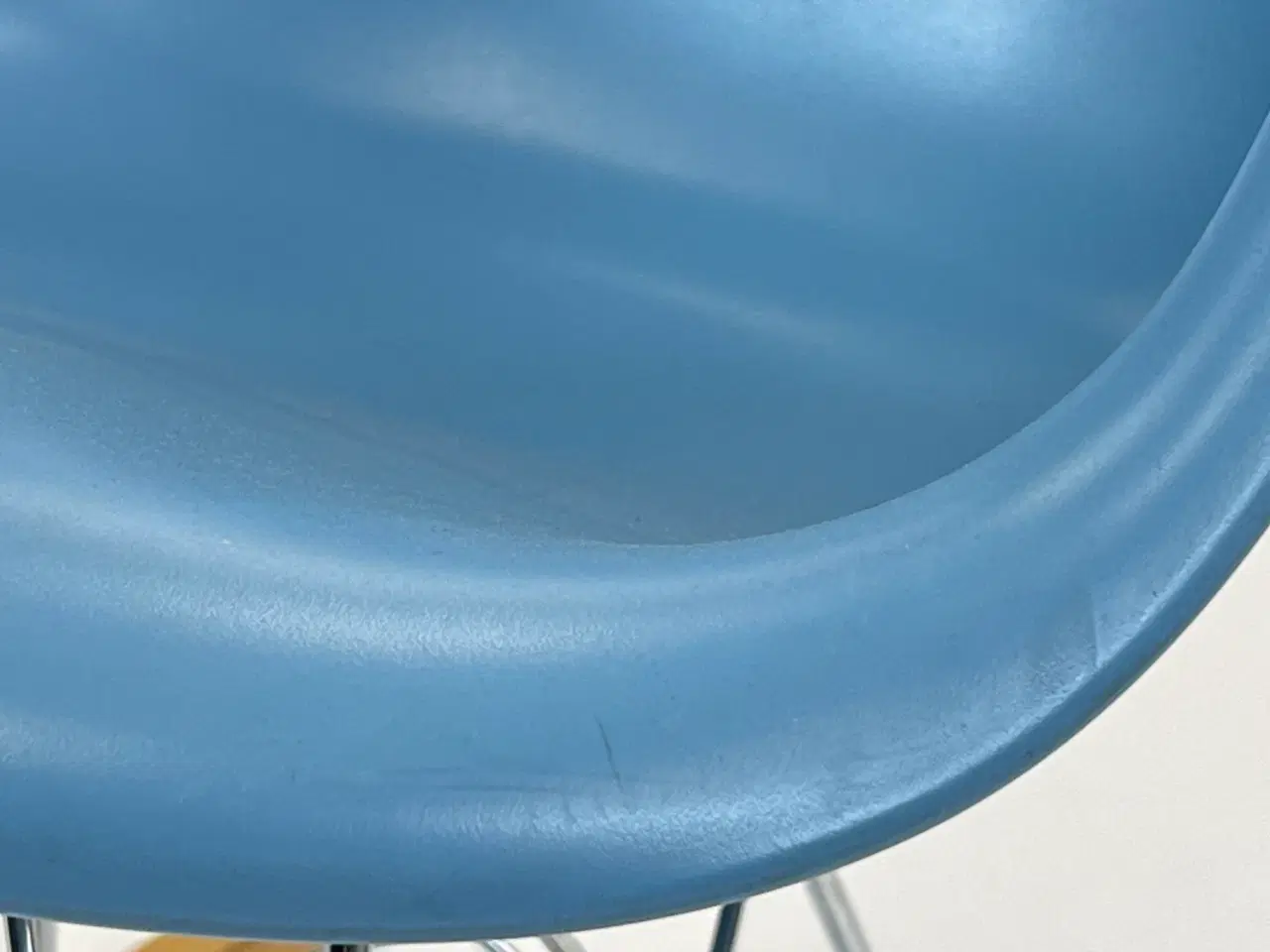 Billede 7 - Sæt af to Vitra Eames Plastic Armchairs RAR