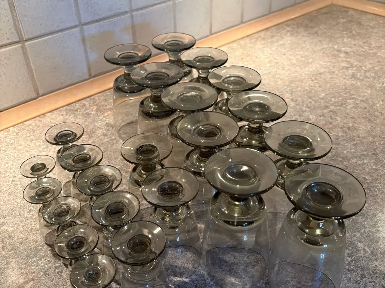 Billede 1 - Holmegård glas Smoke Almue