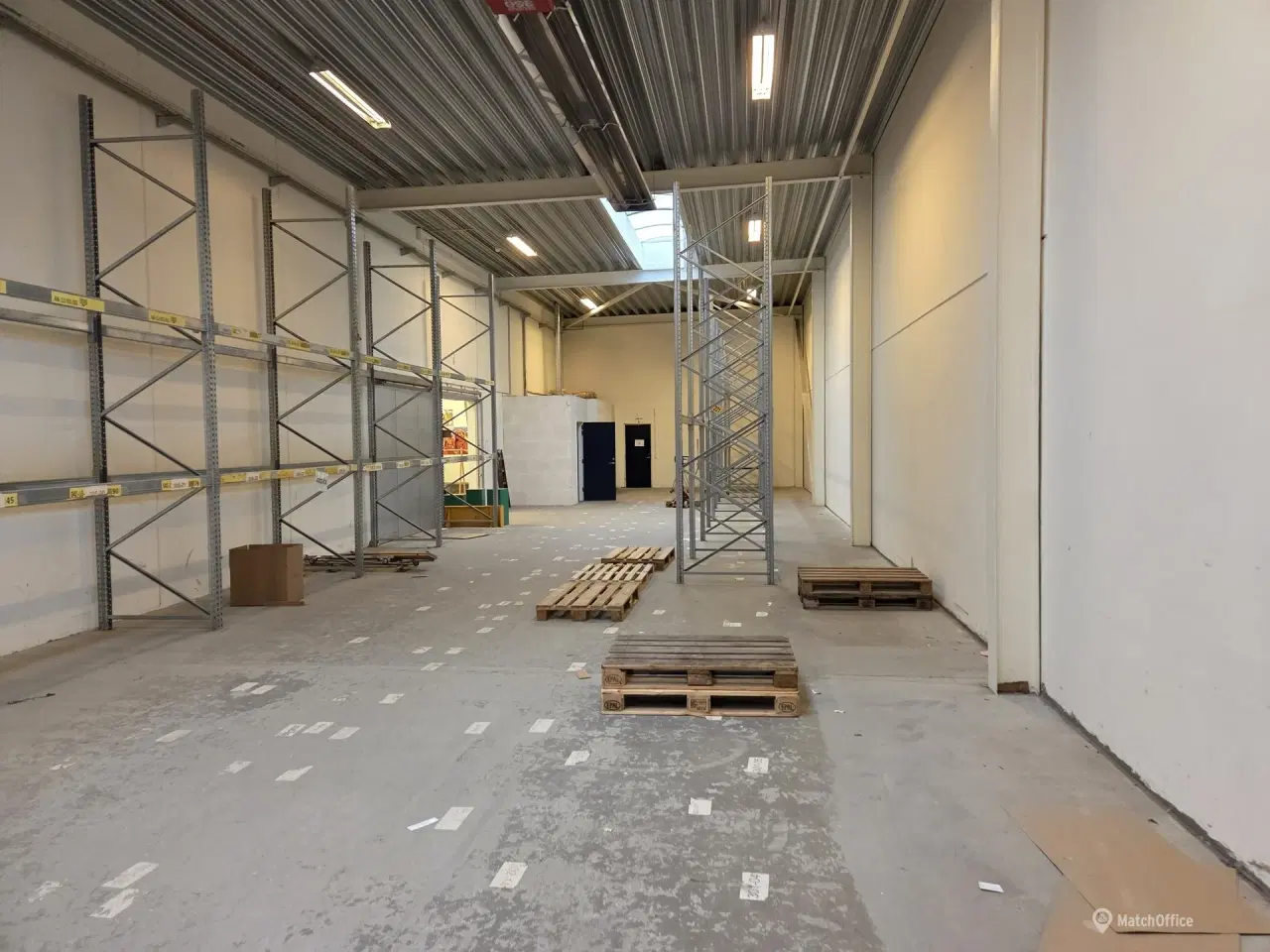 Billede 5 - Lager med kontor udlejes